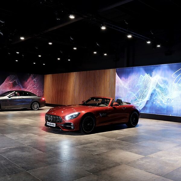 Mercedes Showroom